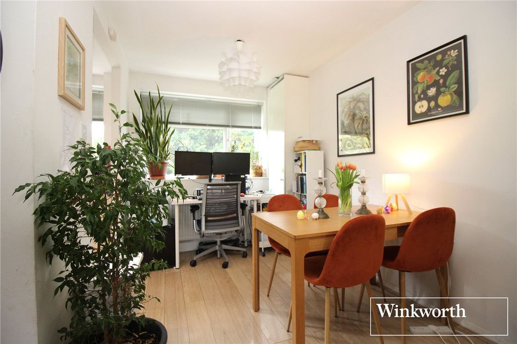 Property photo 3 of 11 Picture No. 16