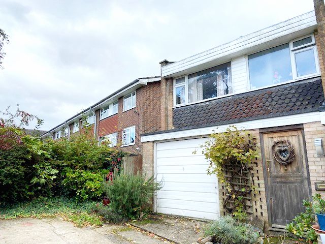 Property photo 1 of 18 Exterior