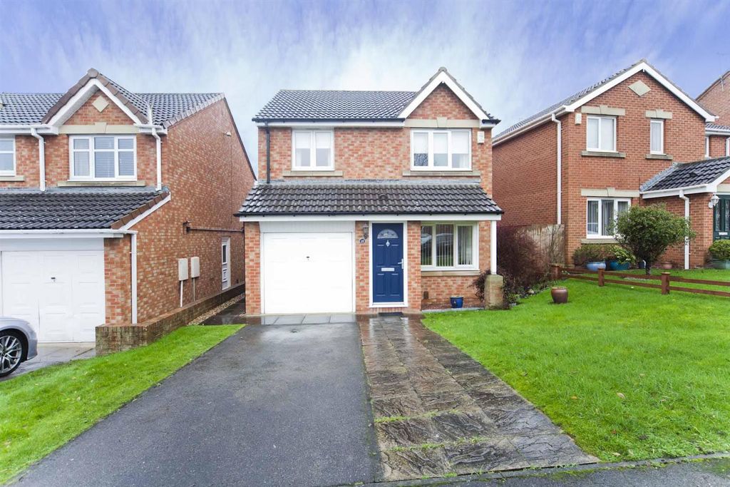 Property photo 1 of 18