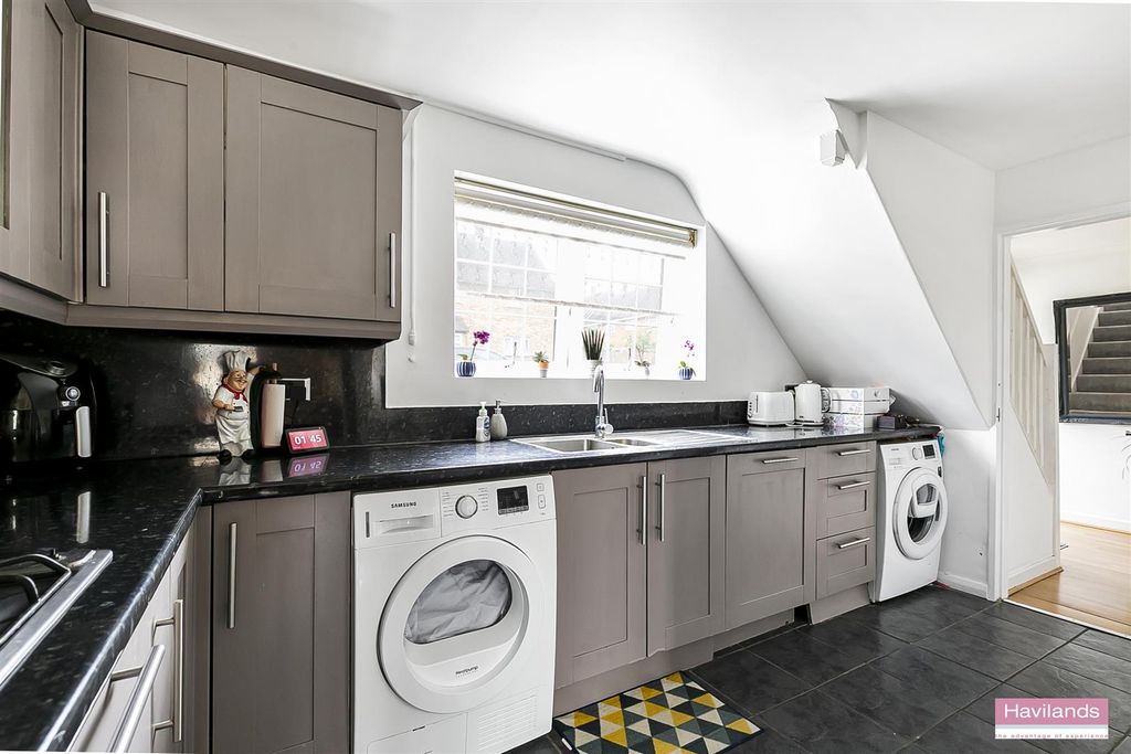 Property photo 3 of 21 62A2E3cc6124B.Jpg