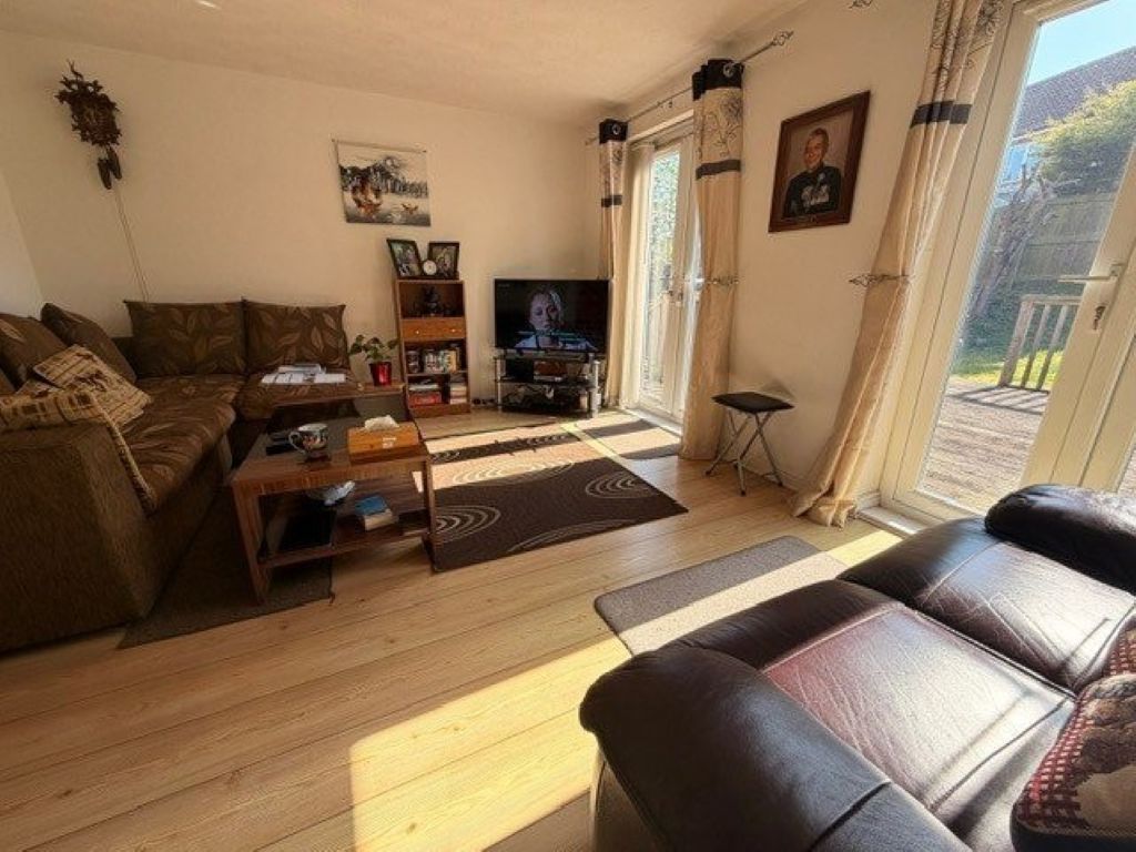 Property photo 2 of 10