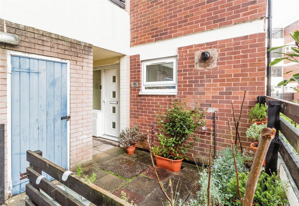 Property photo 2 of 17 Picture No. 20