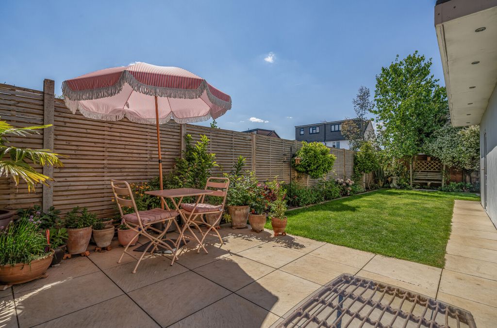 Property photo 3 of 17 3-681F4A1d4d5Cf-1...
