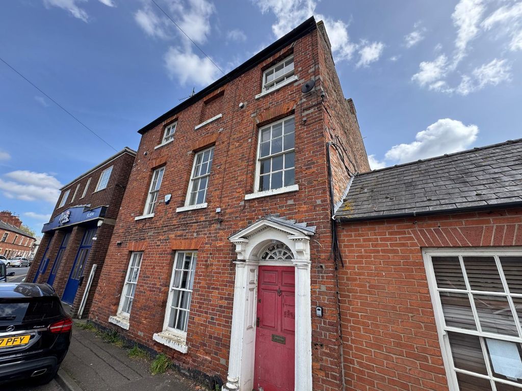 Property photo 1 of 17 44 Double Street, Spalding, Lincolnshire, Pe11 2Ab  (7).Jpg