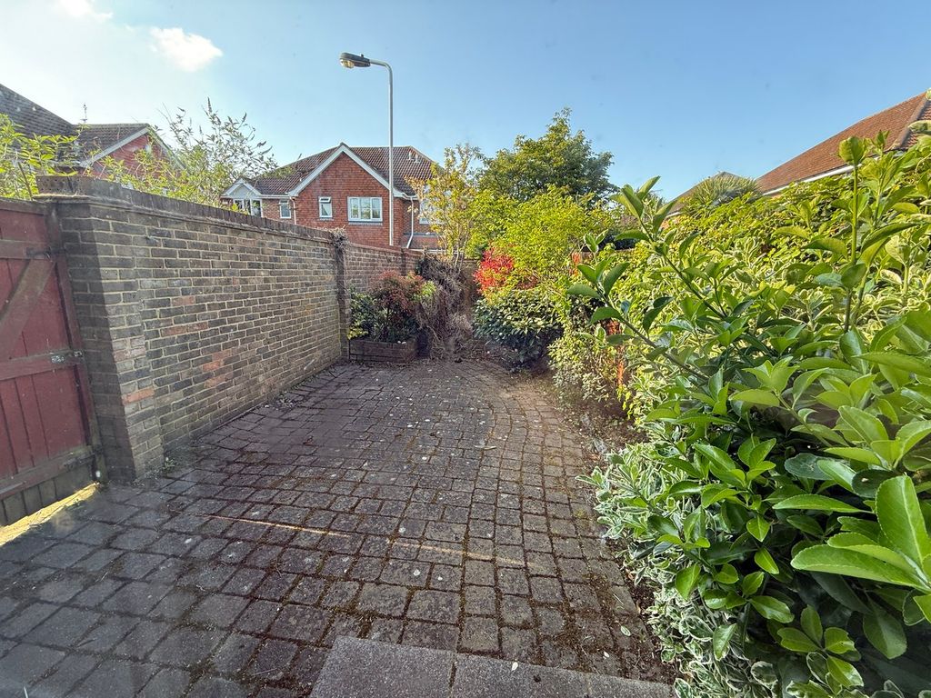 Property photo 2 of 12