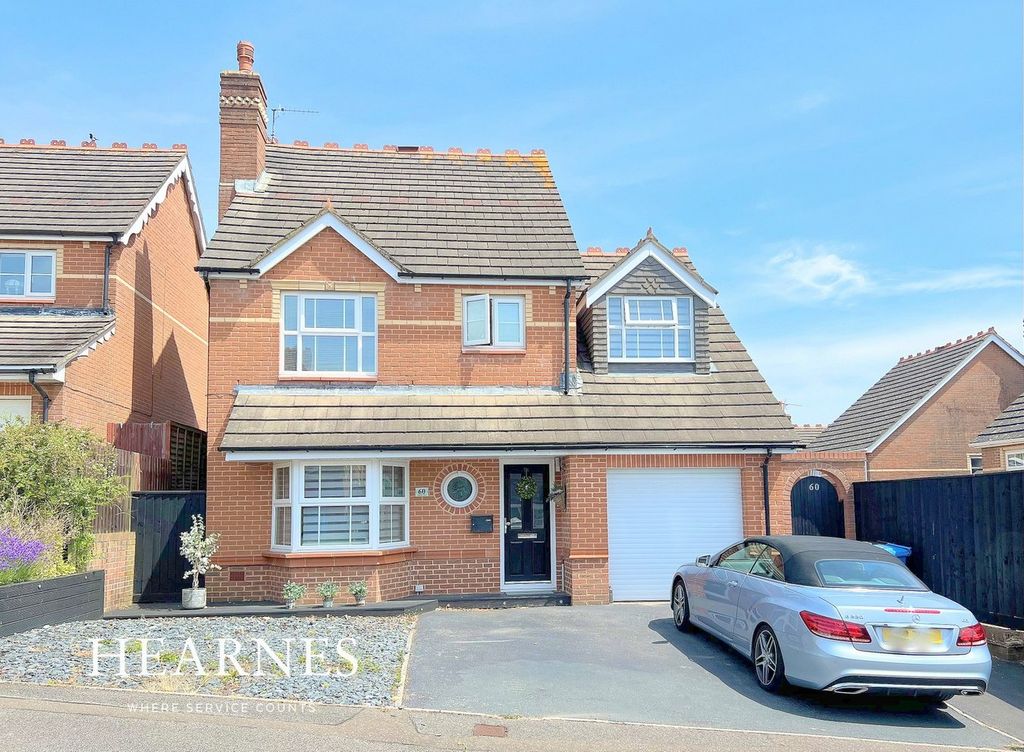 Property photo 1 of 32