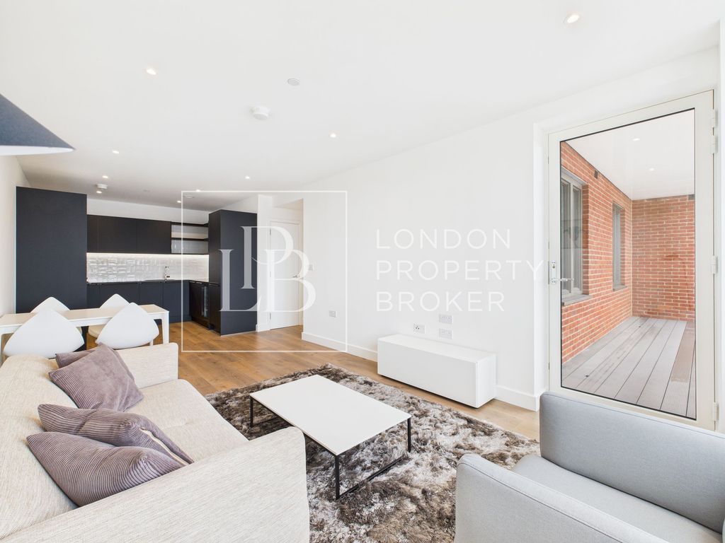 Property photo 3 of 22