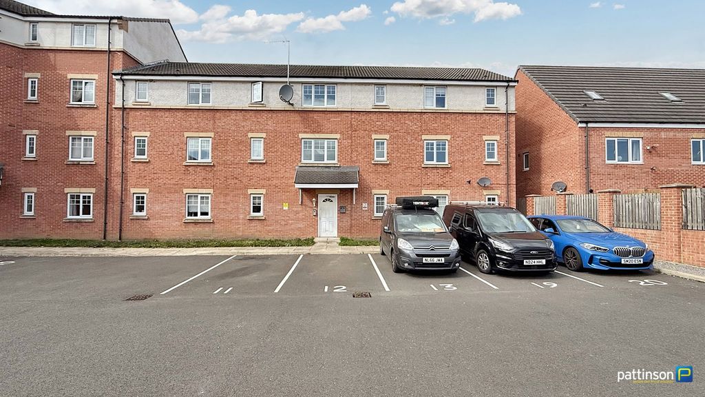 Property photo 1 of 11