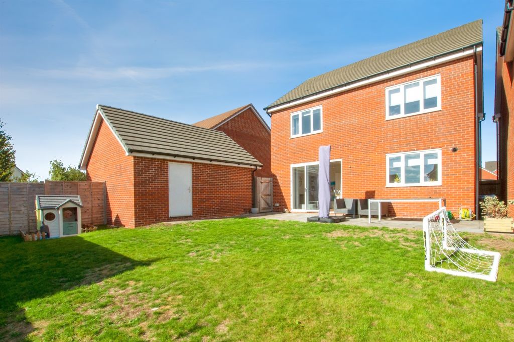 Property photo 2 of 19
