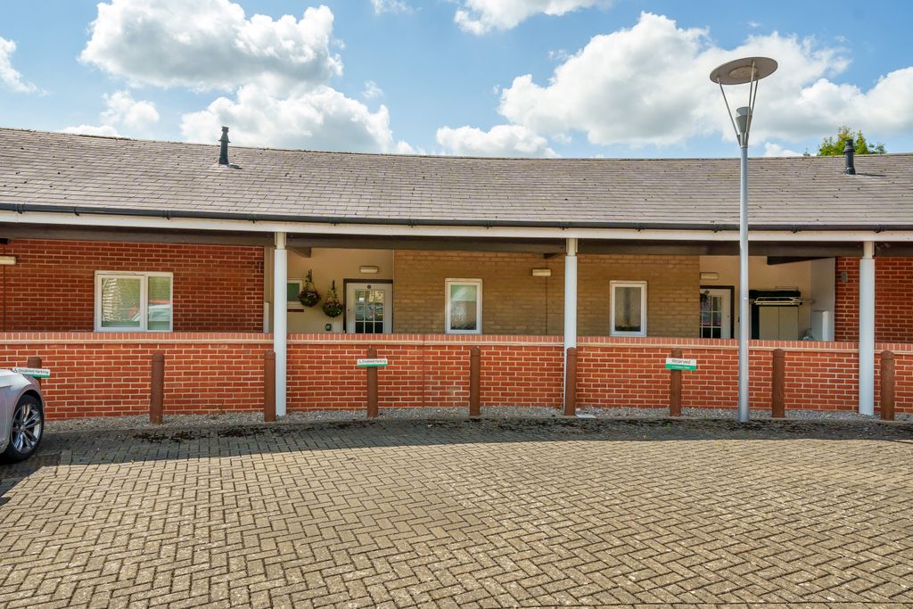 Property photo 1 of 16 Front