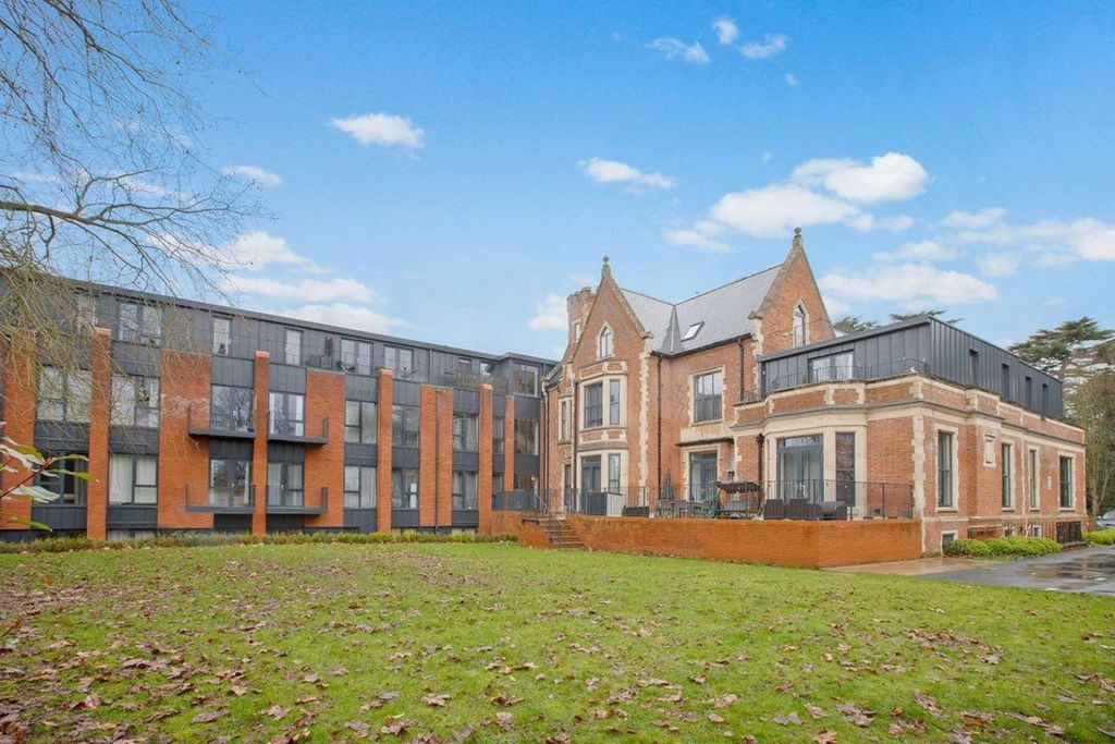 Property photo 2 of 9