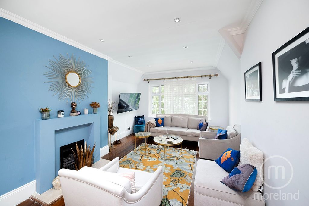 Property photo 1 of 8 4571281