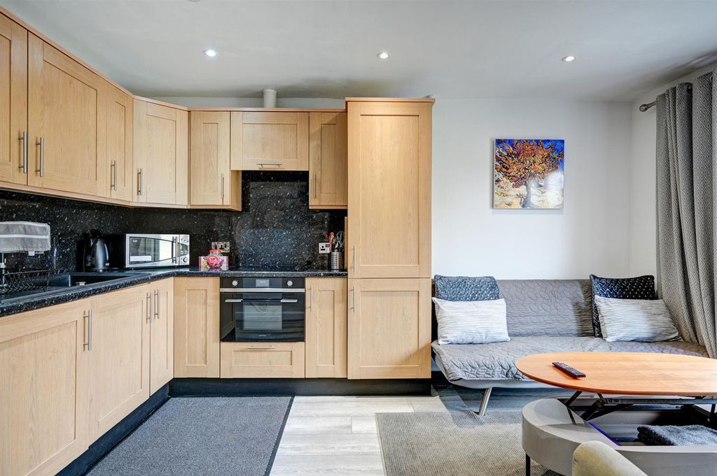 Property photo 3 of 10 Hdr_3043_4_5.Jpg