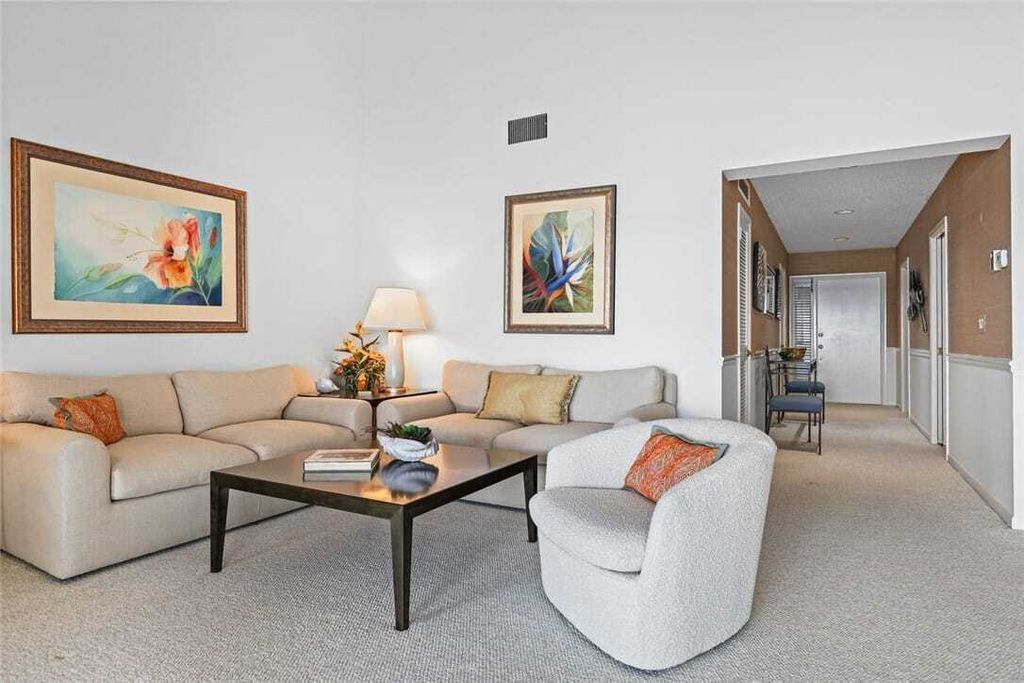 Property photo 2 of 11 <Alttext/>