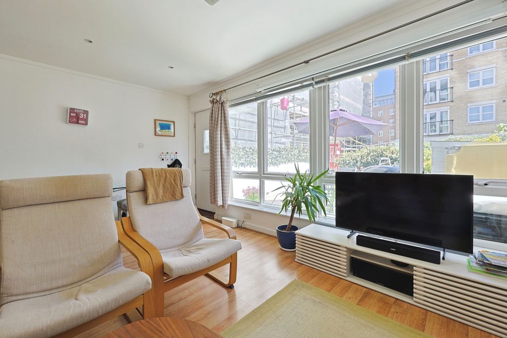 Property photo 3 of 20