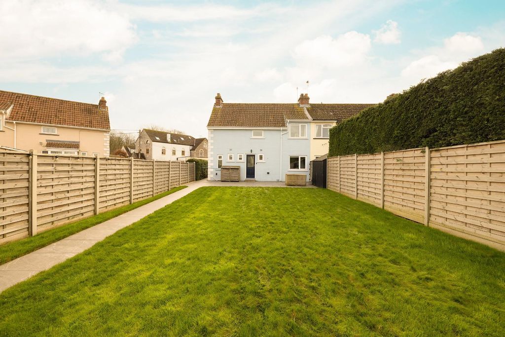 Property photo 3 of 27 Char7082.Jpg