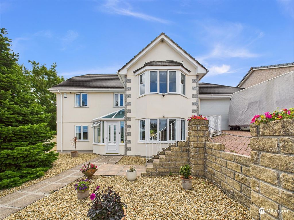 Property photo 2 of 38 Cam05426G0-Pr0031-Still040.Jpg