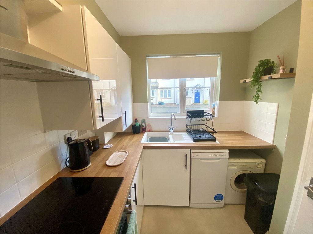 Property photo 3 of 15 Picture No. 17