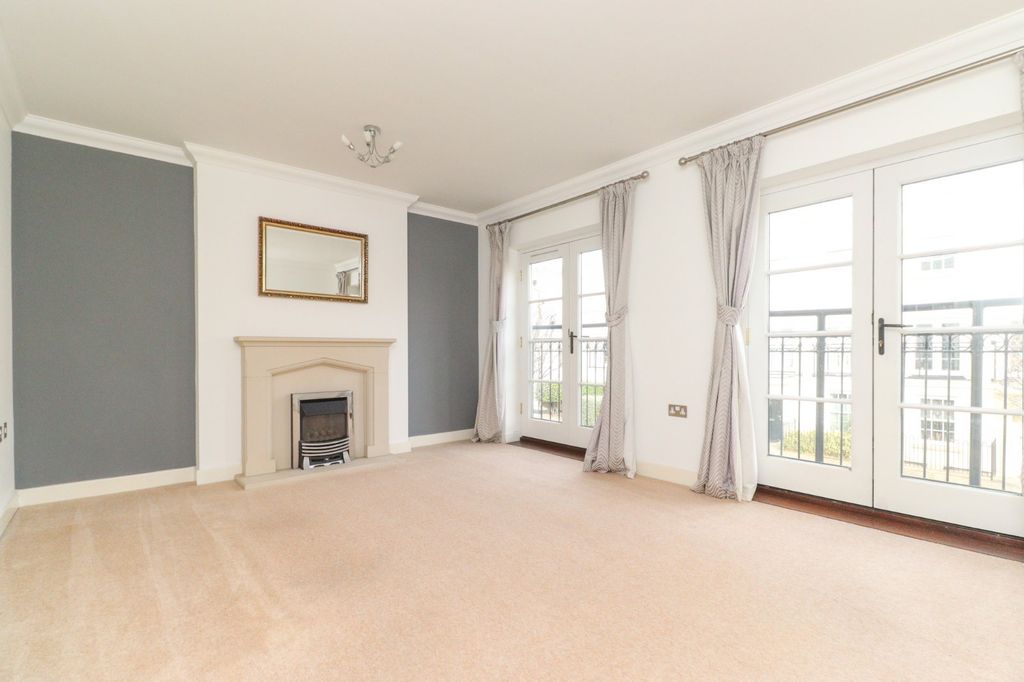 Property photo 3 of 20 Picture 3