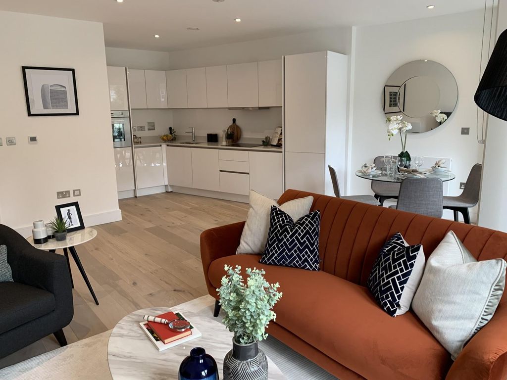 Property photo 2 of 8 Image