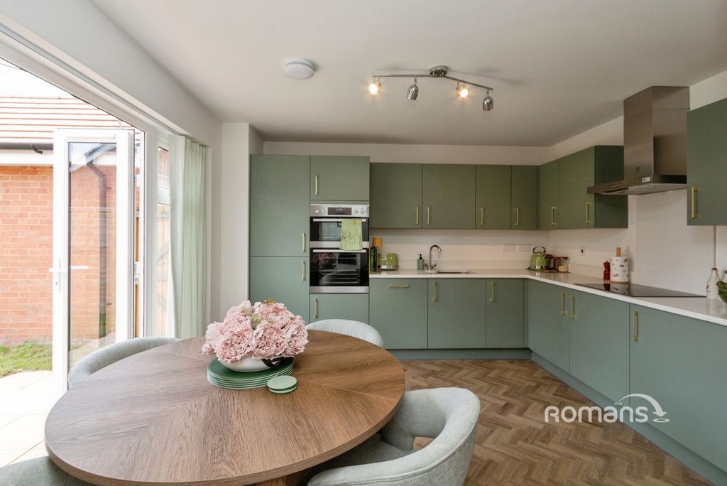 Property photo 3 of 15 Pbox-Img.Jpg