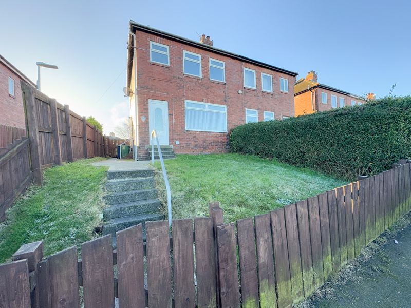 Property photo 1 of 12 External