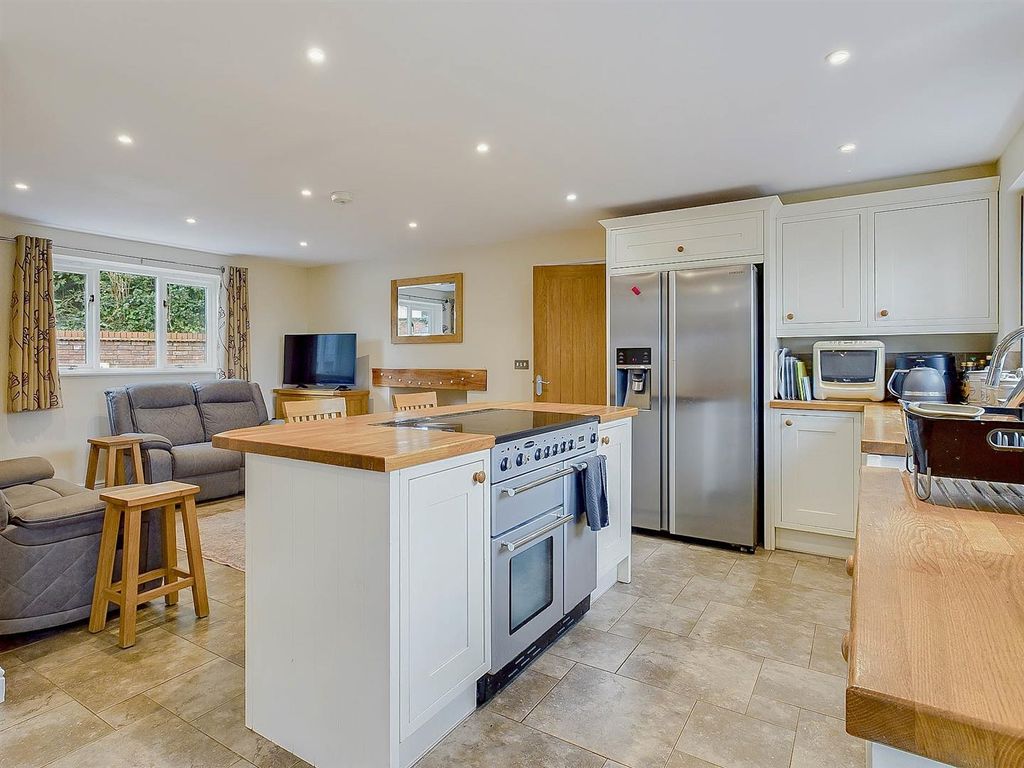 Additional image 10 of 6 bed detached house for saleNewtown Road, Malvern WR14