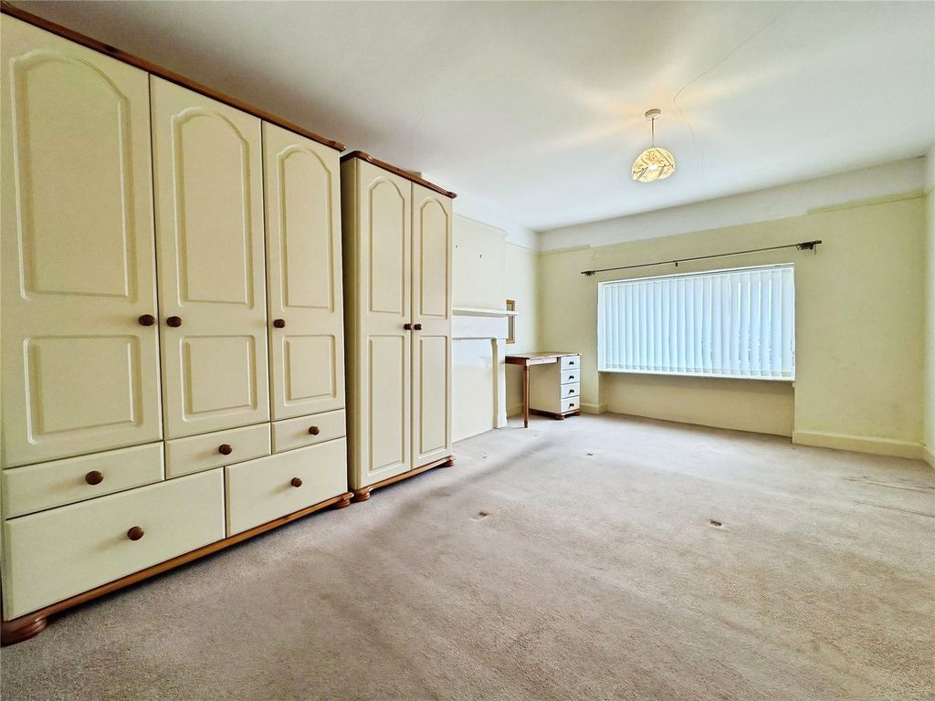 Property photo 3 of 11 Bedroom 1