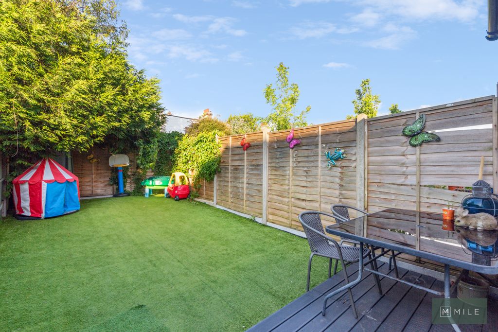 Property photo 3 of 11 5-W