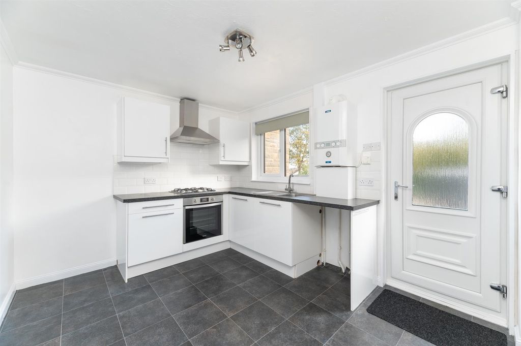 Property photo 2 of 20 Dining Kitchen
