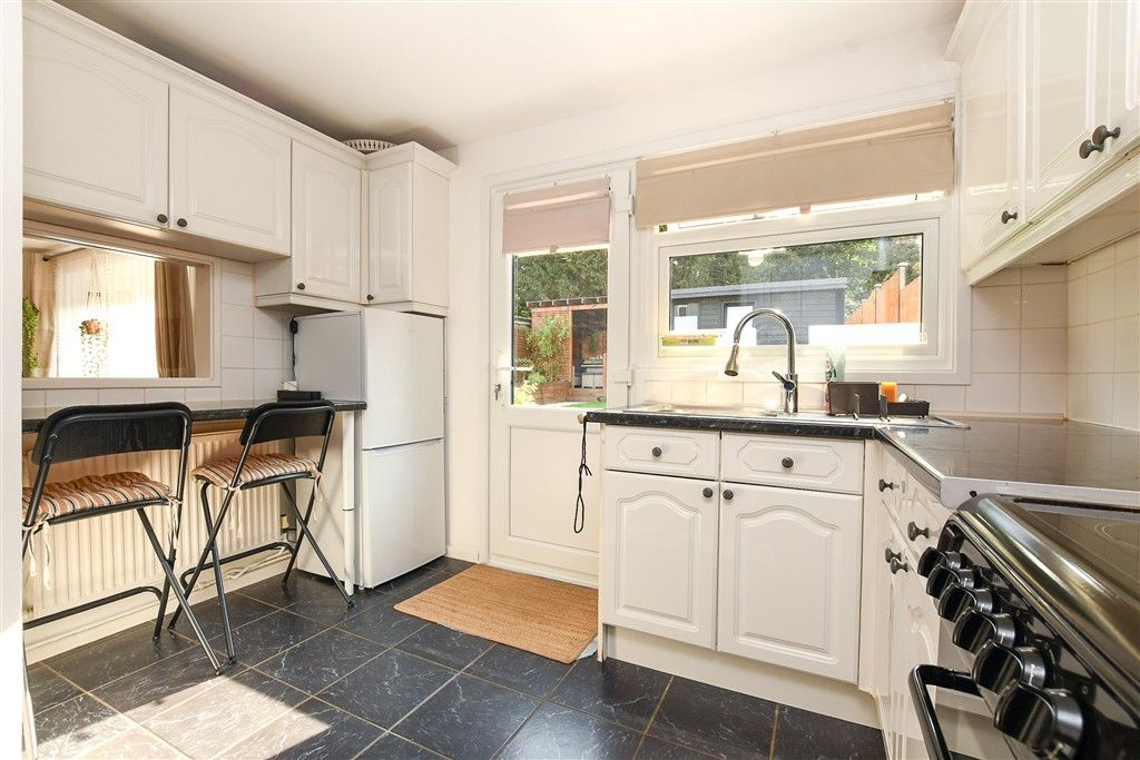 Property photo 2 of 22 Kitchen