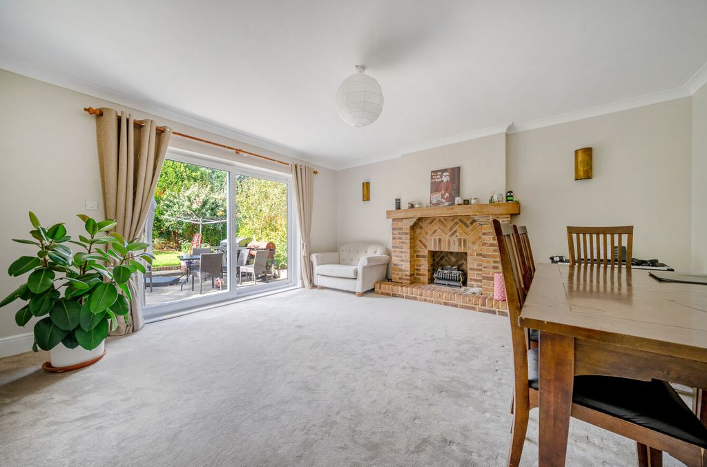 Property photo 2 of 25 1348607-9-68c89c1...