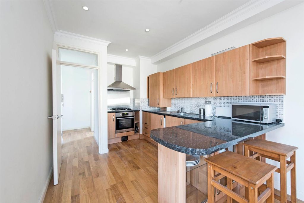 Property photo 2 of 6 Kitchen.Jpg