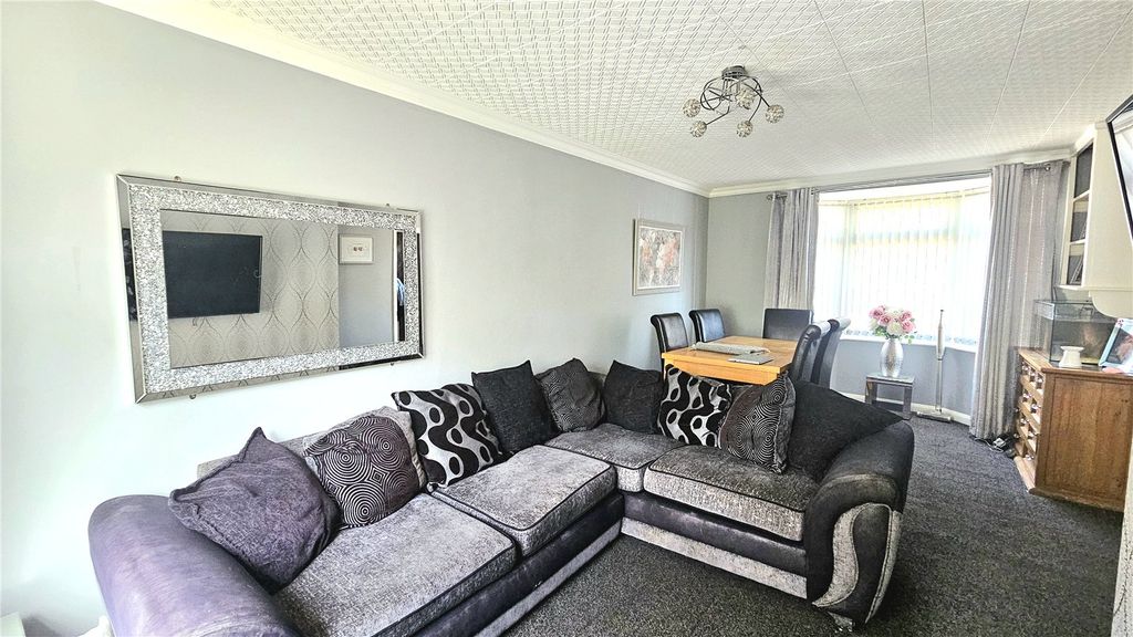 Property photo 2 of 12 Picture No. 02