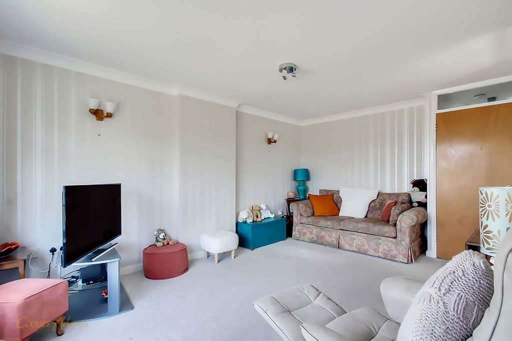 Property photo 2 of 12 Living Room