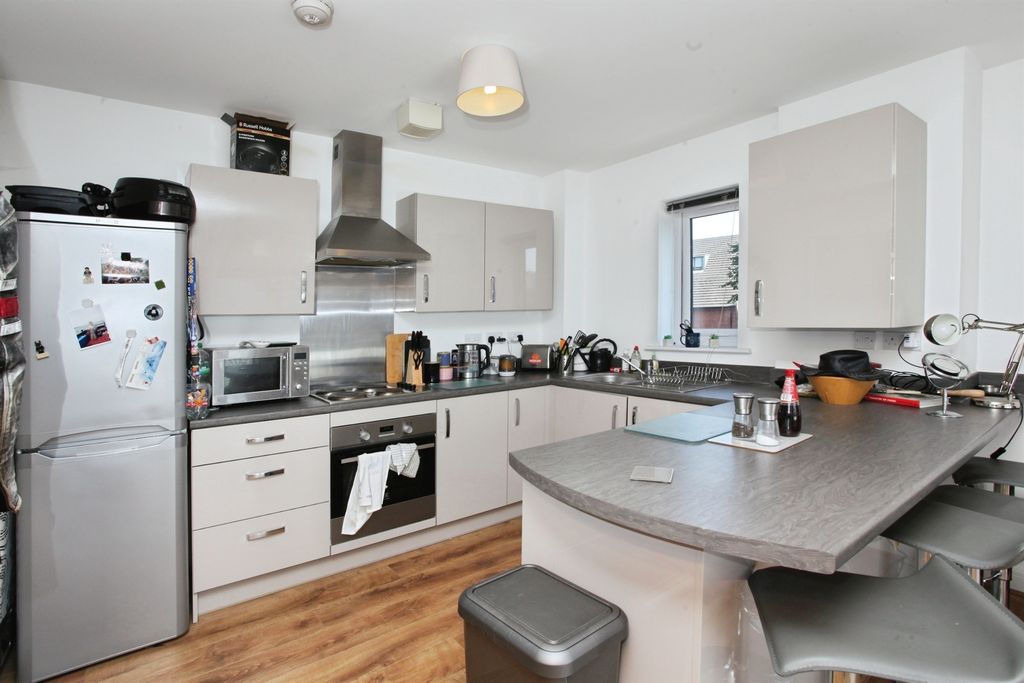 Property photo 2 of 12
