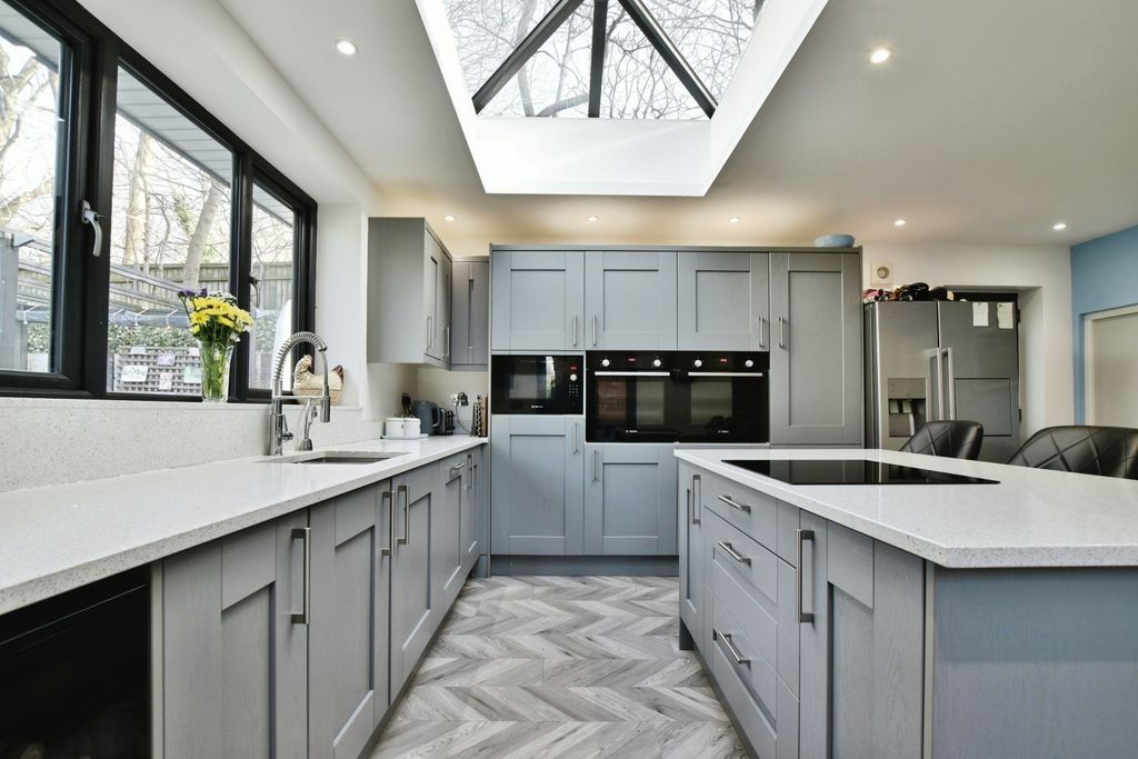 Property photo 2 of 20 Kitchen Diner