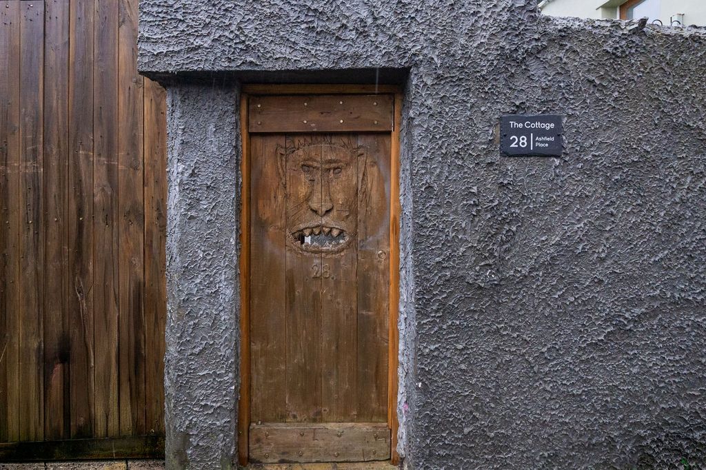 Property photo 1 of 22