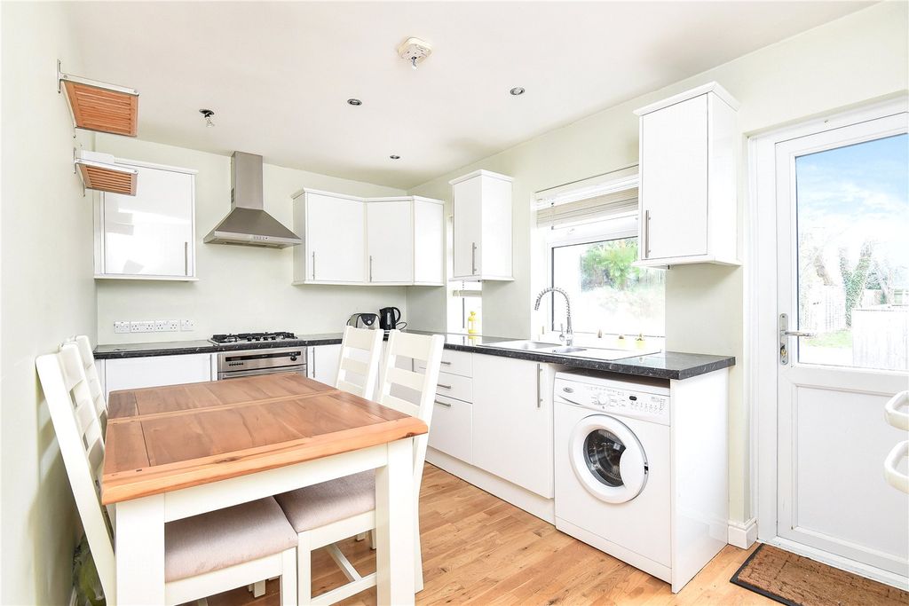 Property photo 2 of 10 Picture No. 08