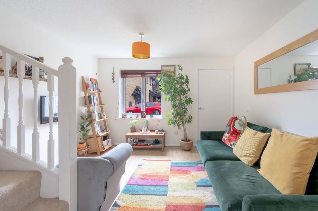 Property photo 2 of 10