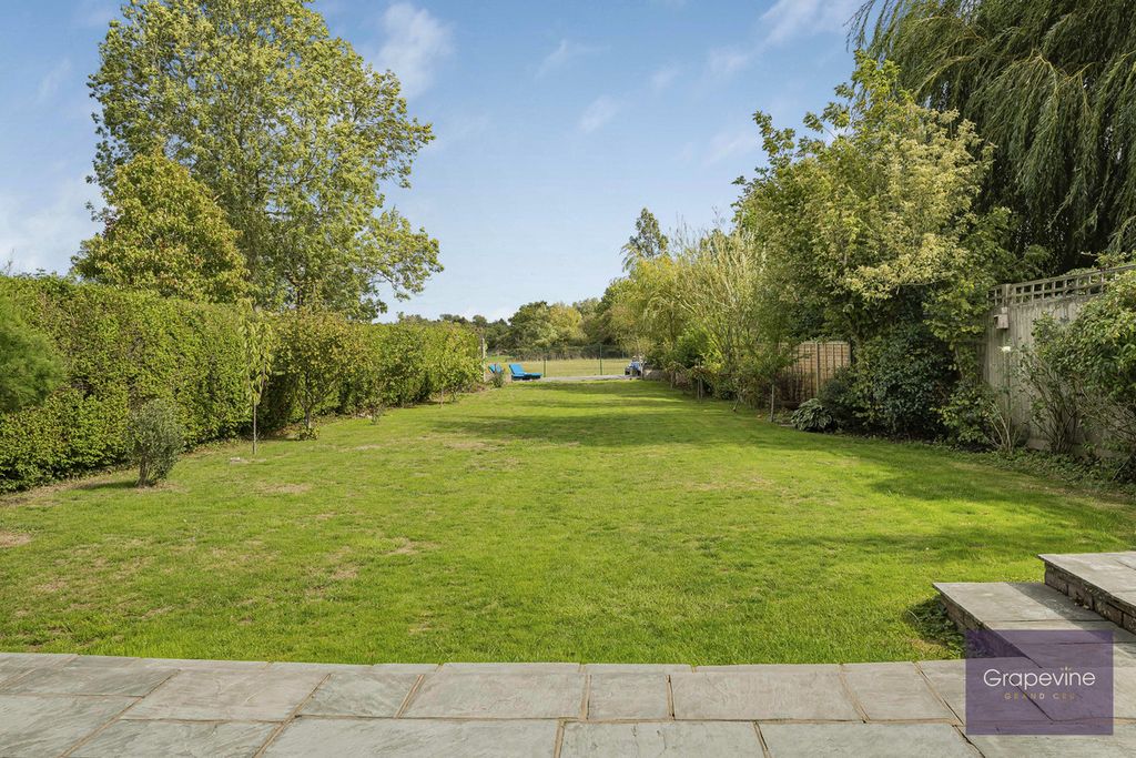 Property photo 3 of 47