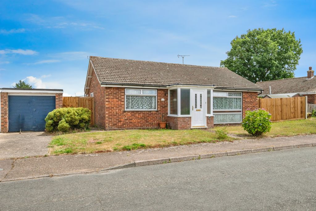 Property photo 1 of 17