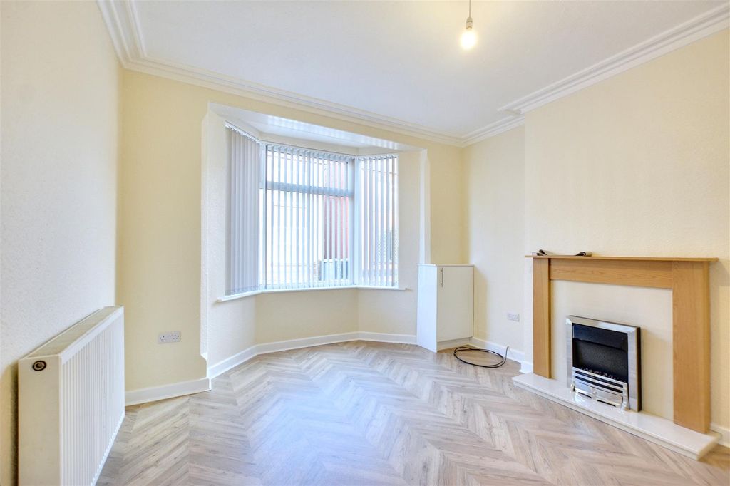 Property photo 3 of 27 Lounge_1.Jpeg