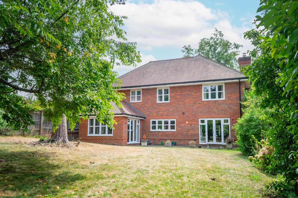 Property photo 2 of 13