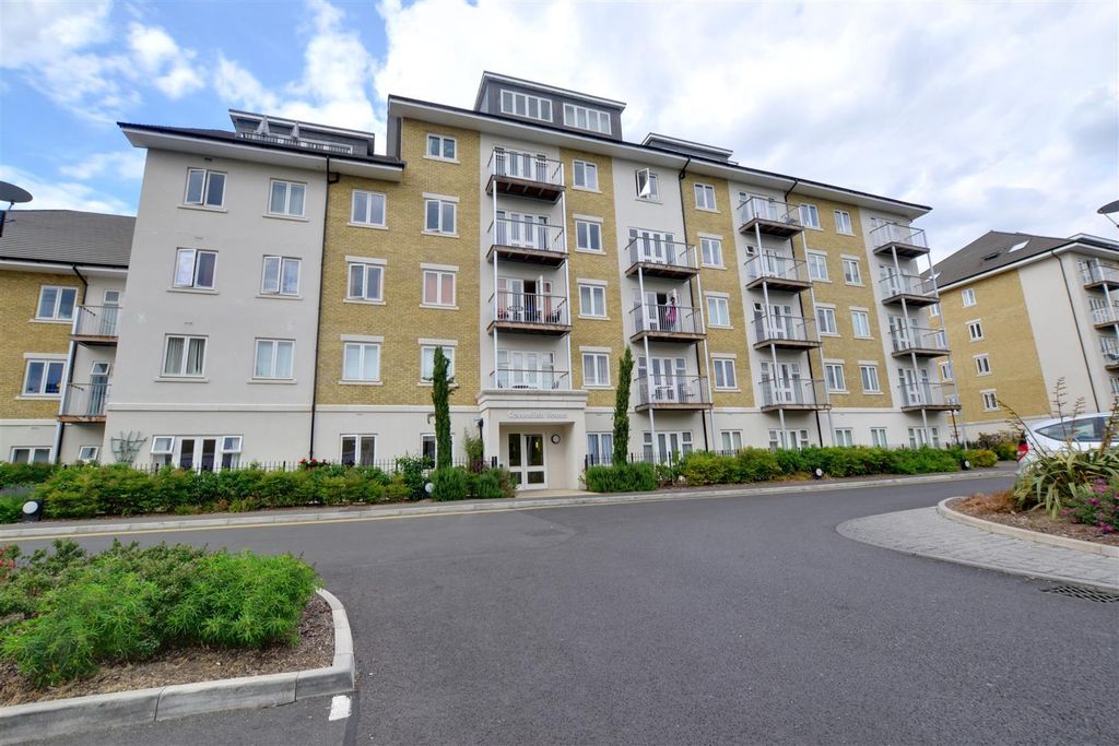 Property photo 1 of 13