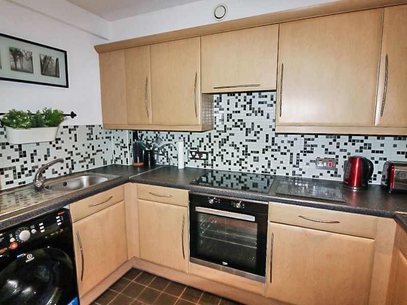 Property photo 2 of 11