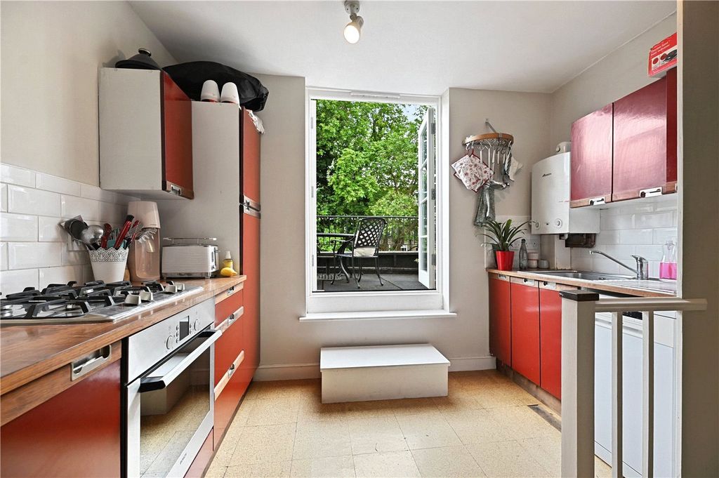 Property photo 3 of 8 Picture No. 19