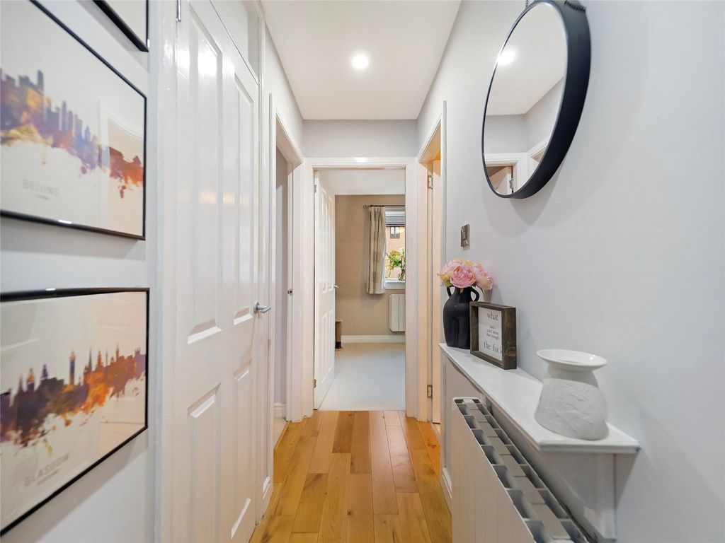 Property photo 2 of 21 Picture No. 02