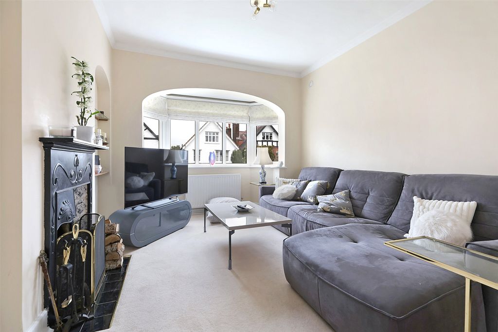 Property photo 3 of 16 Picture No. 12