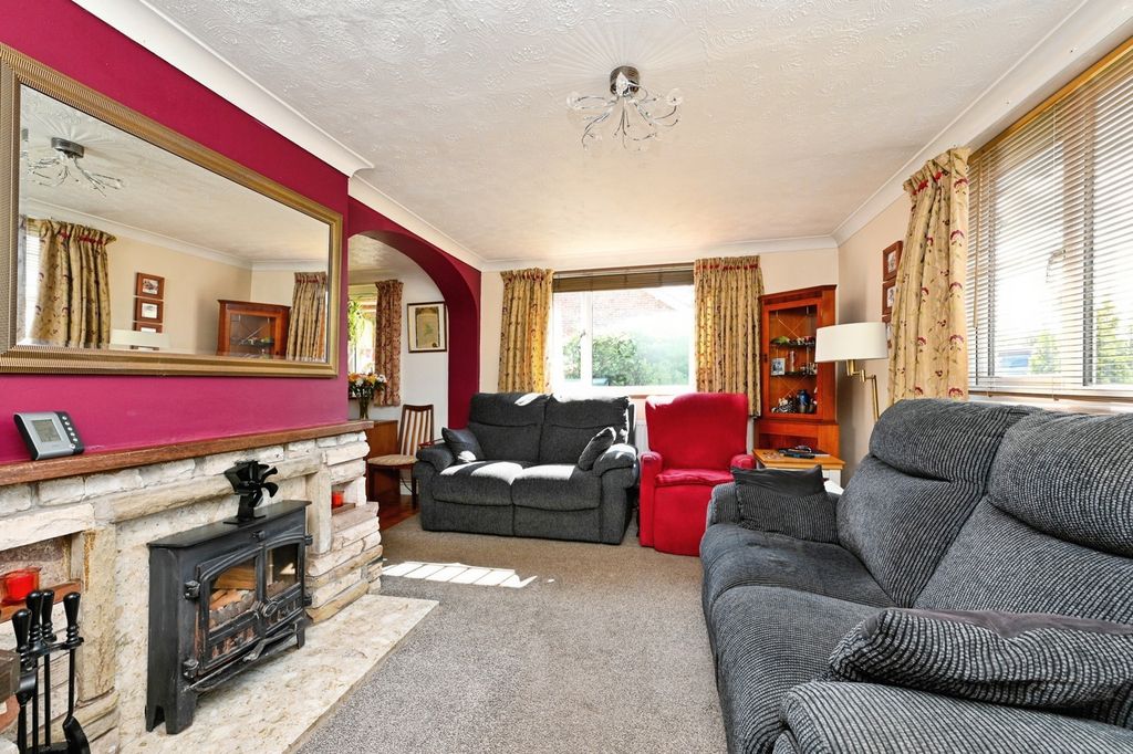Property photo 2 of 30 Pbox-Img.Jpg